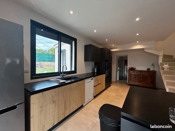 4 bedrooms House in Allauch, France No. 286462