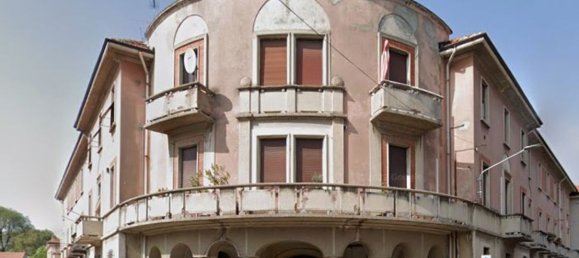 3-salle Appartement à Busto Garolfo, Italy No. 95766 15