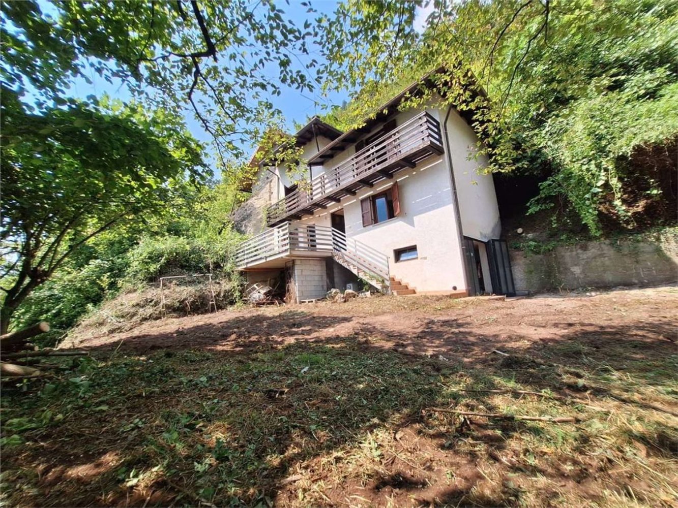 6 rooms Apartment in Ospedaletto, Italy No. 203764