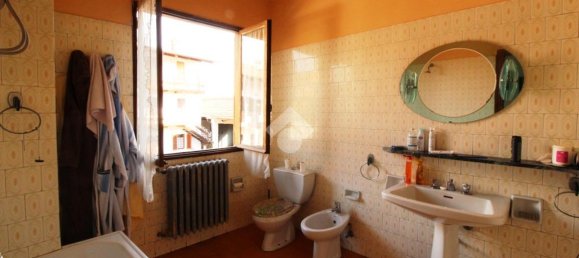 6 rooms House in Castellamonte, Italy No. 17991 24