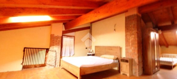 6 rooms House in Castellamonte, Italy No. 17991 4