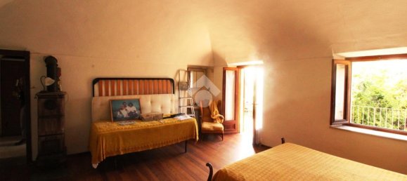 6 rooms House in Castellamonte, Italy No. 17991 32