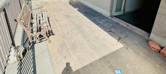 Apartamento de 4 dormitorios en San Giuliano Milanese, Italy No. 357884 3