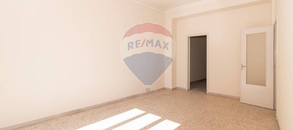 5-salle Appartement à Acireale, Italy No. 45155 17