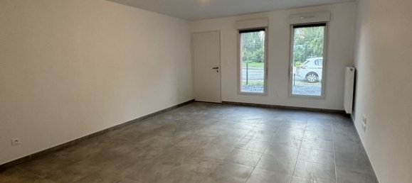 3 bedrooms House in Bouchain, France No. 245771 2