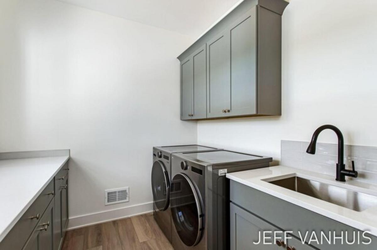 4 bedrooms House in Hudsonville, USA No. 422939