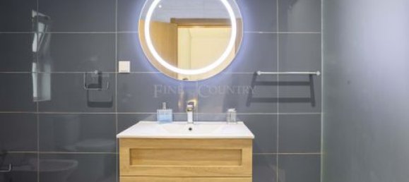 6 bedrooms Villa in Faro, Portugal No. 150989 9