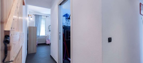 8 rooms Apartment in Ostiglia, Italy No. 59811 3