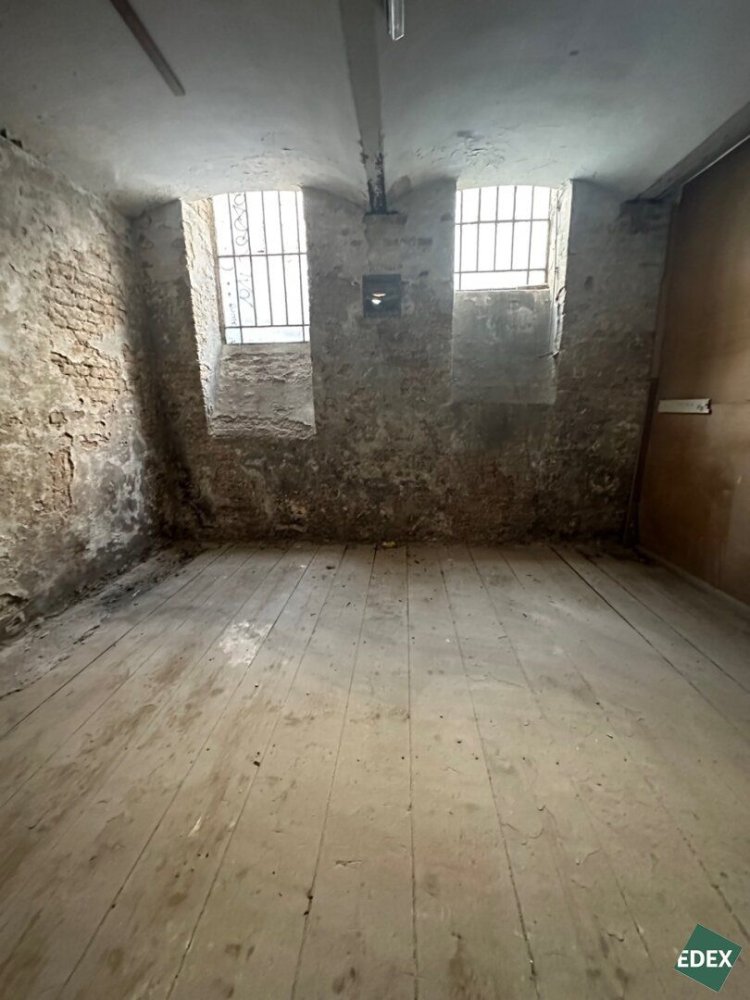 Propriété commerciale à Rudolfsheim-Funfhaus, Austria 89m² No. 134651