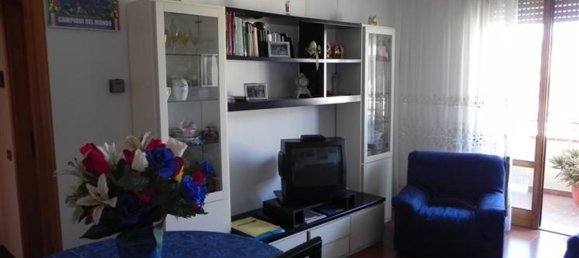 5 rooms Apartment in Viareggio, Italy No. 208840 8