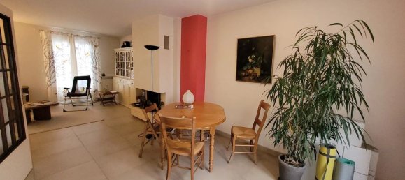3 Schlafzimmer Haus in Drancy, France, Nr. 180643 2