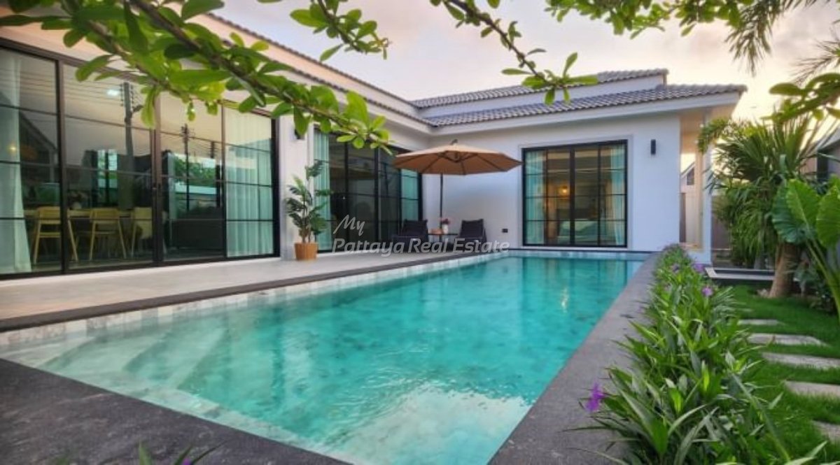 3 bedrooms Cafe / restaurant in Pattaya, Thailand No. 25229