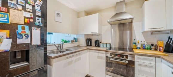 1 bedroom Apartment in London, United Kingdom No. 7772 3