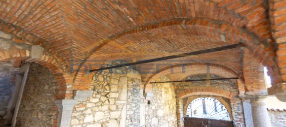 13 Schlafzimmer Haus in Villa d'Adda, Italy, Nr. 141310 30