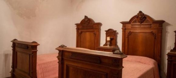 12 rooms House in Marsciano, Italy No. 76895 10