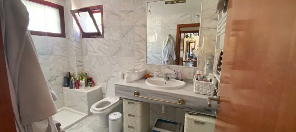 2 bedrooms Villa in Benahavis, Spain No. 1408 17