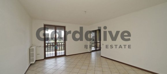 Квартира с 3 комнатами в Манерба дель Гарда, Италия № 277436 2