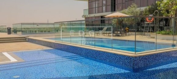 1 bedroom Apartment in Dubai, UAE No. 2662 2