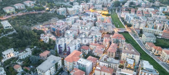 3 Schlafzimmer Penthouse in Finale Ligure, Italy, Nr. 53789 26