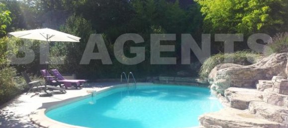 Castillos de 4 dormitorios en Arcy-sur-Cure, France No. 309647 16