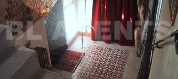 Castillos de 4 dormitorios en Arcy-sur-Cure, France No. 309647 9