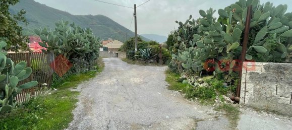 6 rooms House in Mercato San Severino, Italy No. 111082 3