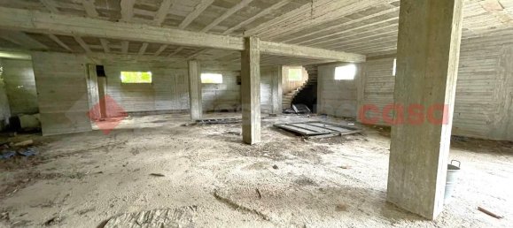 6 rooms House in Mercato San Severino, Italy No. 111082 15