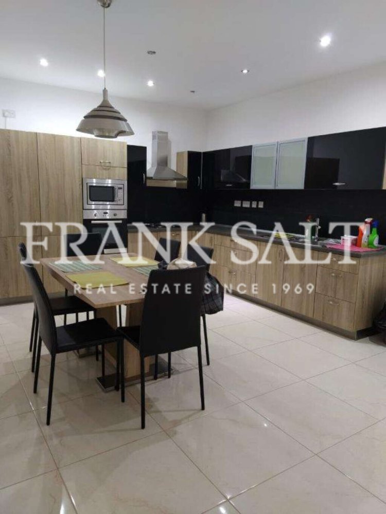 3 chambres Appartement à Attard, Malta No. 8033