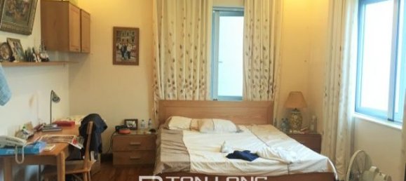 4 bedrooms Villa in Long Bien, Vietnam No. 3560 9