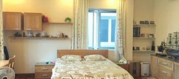 4 bedrooms Villa in Long Bien, Vietnam No. 3560 6