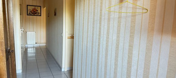 Casa de 3 dormitorios en Amplepuis, France No. 290023 4