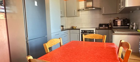 Casa de 3 dormitorios en Amplepuis, France No. 290023 7