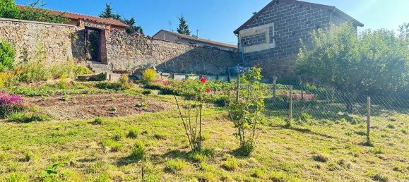 Casa de 3 dormitorios en Amplepuis, France No. 290023 18