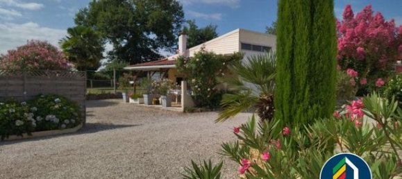 Замки и поместья с 4 спальнями в Шато-Гибер, Франция № 313257 12