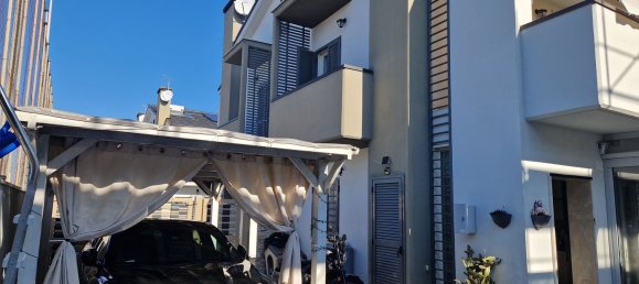 Дом с 5 комнатами в Гуидония Монтечельо, Италия № 256962 13