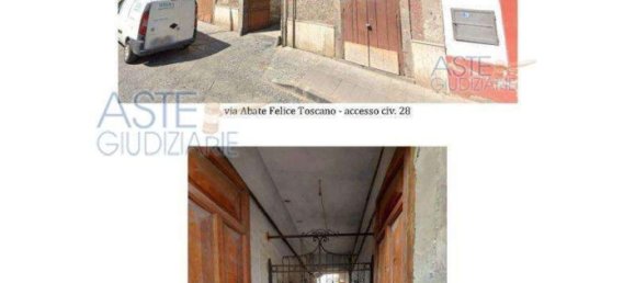 5 rooms Apartment in Pomigliano d'Arco, Italy No. 10981 2