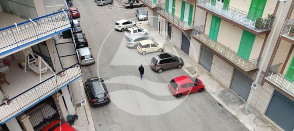 Apartamento de 2 habitaciónes en Giovinazzo, Italy No. 163258 20