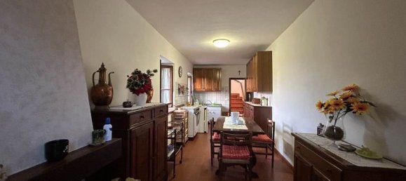 Дом с 3 комнатами в Кортона, Италия № 175260 6