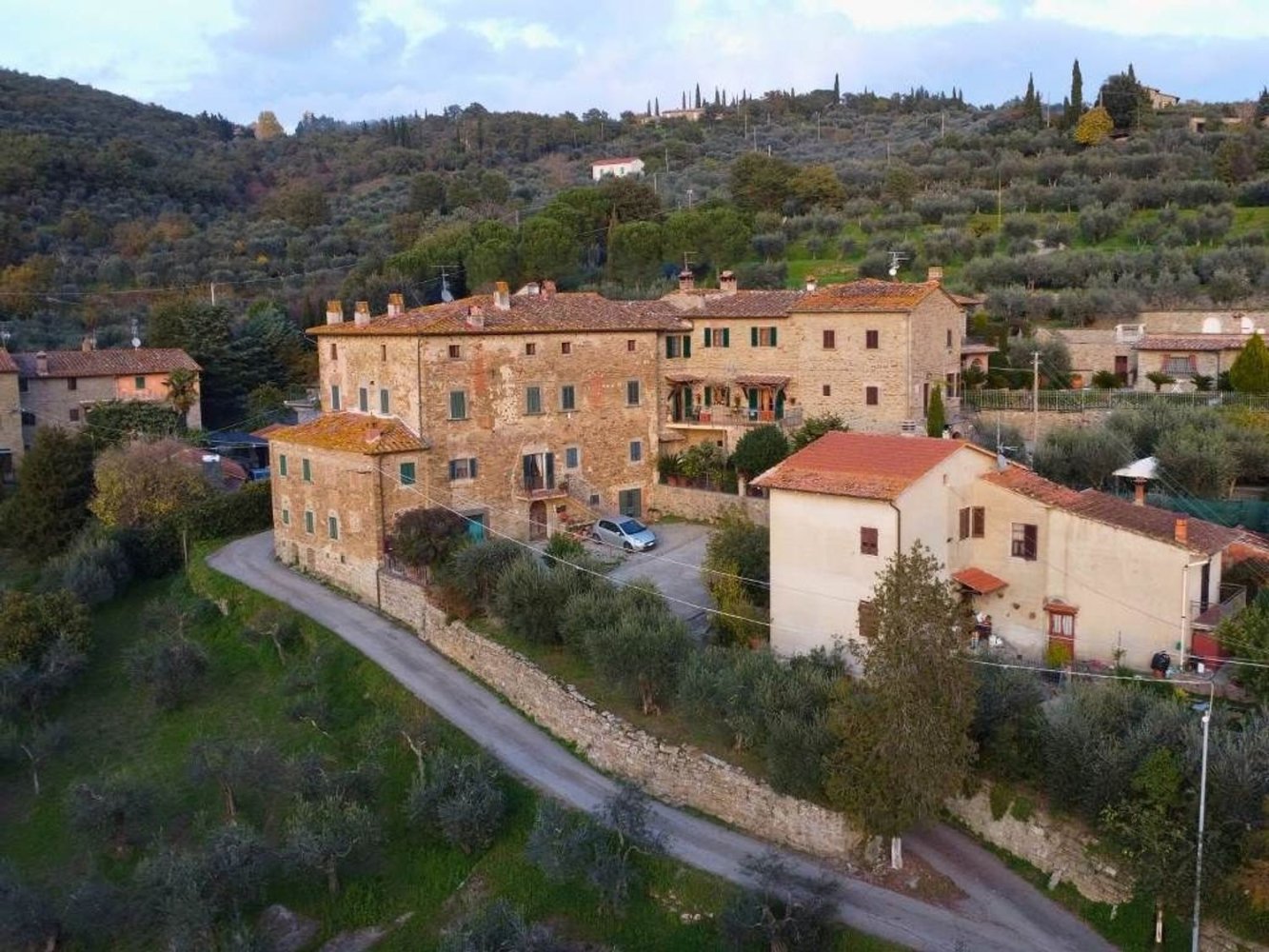 Дом с 3 комнатами в Кортона, Италия № 175260