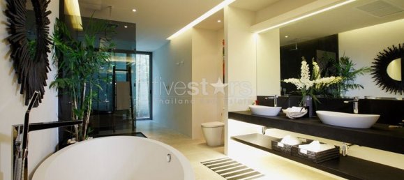 2 bedrooms Condo in Phuket, Thailand No. 7584 7