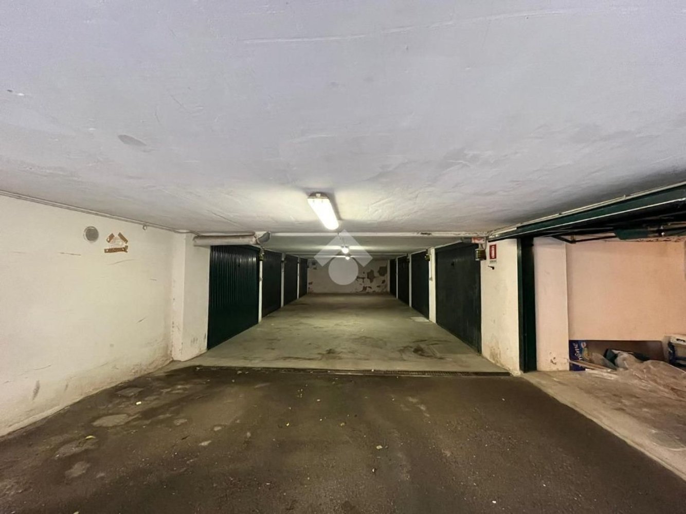  مرآب في Lavagna, Italy 14متر مربع رقم 140654