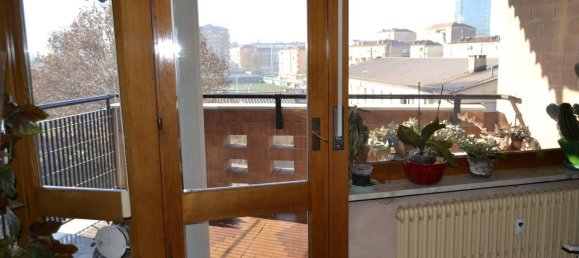 4 rooms Apartment in Turin, Italy No. 151658 17