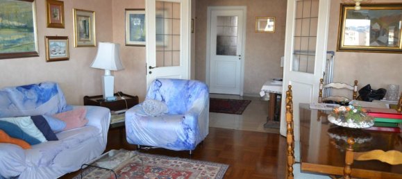 4 rooms Apartment in Turin, Italy No. 151658 3