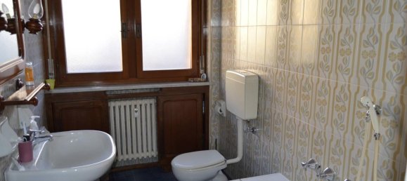 4 rooms Apartment in Turin, Italy No. 151658 9
