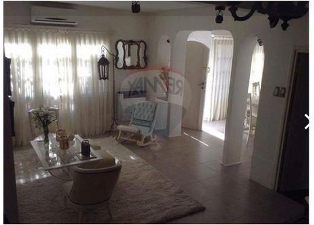 2 bedrooms House in Buenos Aires, Argentina No. 76934