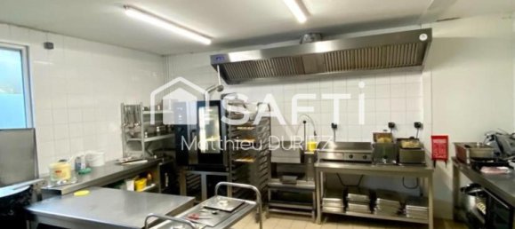 250m² Commercial property in Dunkerque, France No. 152735 5