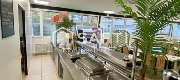 250m² Commercial property in Dunkerque, France No. 152735 6