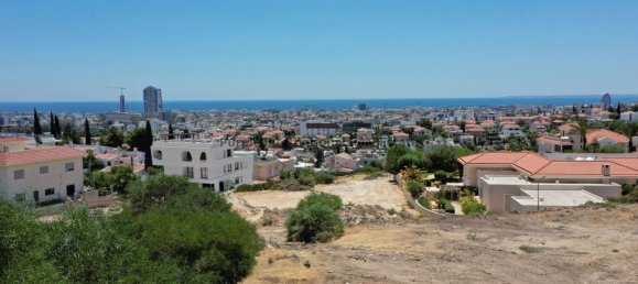 Villa de 4 dormitorios en Germasogeia, Cyprus No. 1014 3