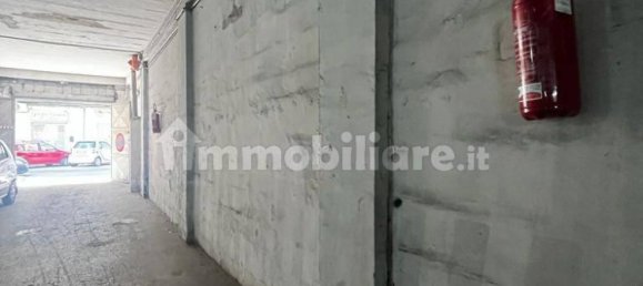 1غرفة عقار تجاري في Naples, Italy رقم 102998 3