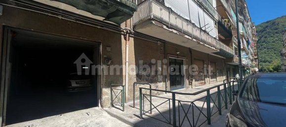 1غرفة عقار تجاري في Naples, Italy رقم 102998 7